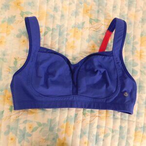 Lululemon Women  38C Purple Ta Ta Tamer Sports Bra Adjustable Wirefree Luxtreme